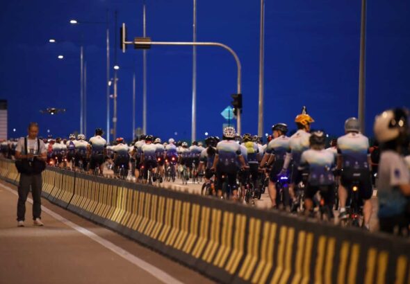 Penang-Governor-Joins-2500-Participants-to-Cycle-Across-Two-Bridges-on-His-Birthday-4