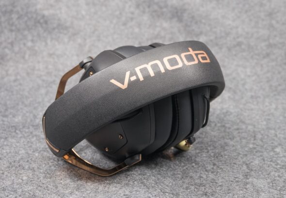 headphone, headphones, headset, over-ear headphones